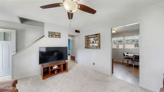 5411 Bold Venture Rd, Louisville, KY 40272