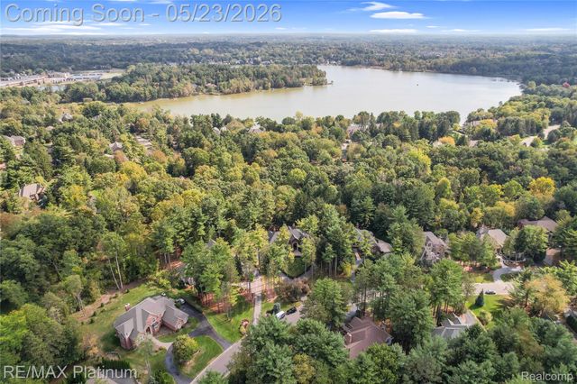 5479 River Ridge Drive, Genoa Township, MI 48116