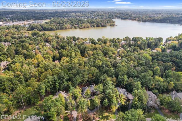 5479 River Ridge Drive, Genoa Township, MI 48116
