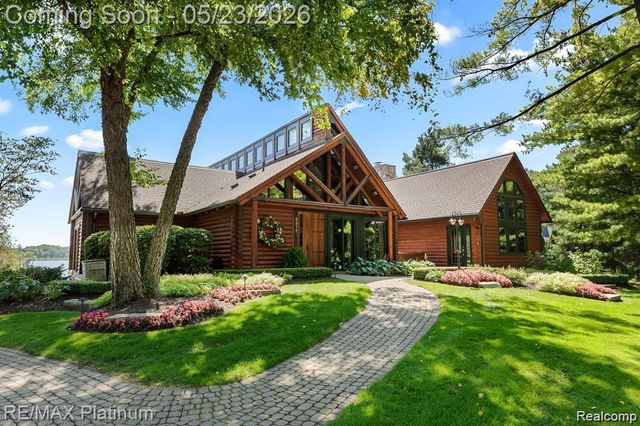 5479 River Ridge Drive, Genoa Township, MI 48116