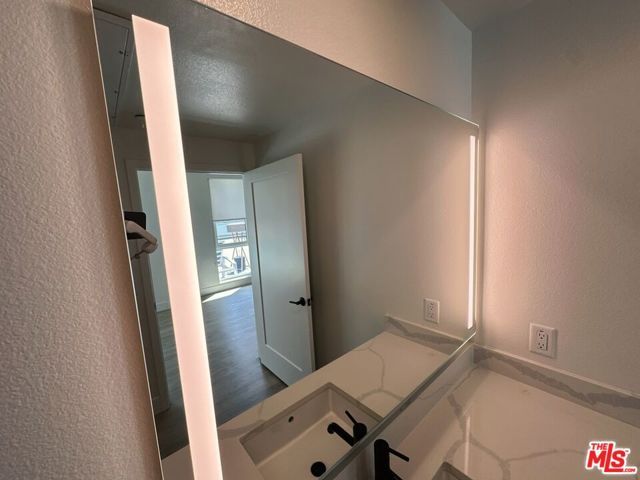 250 E Broadway 304, Long Beach, CA 90802