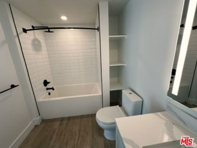 250 E Broadway 304, Long Beach, CA 90802
