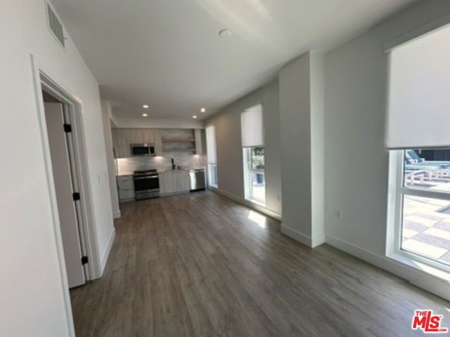 250 E Broadway 304, Long Beach, CA 90802