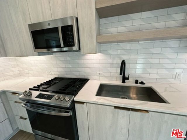 250 E Broadway 304, Long Beach, CA 90802