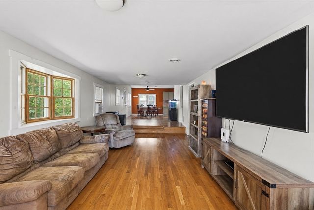 8 Martel St, Acushnet, MA 02743