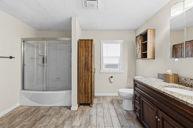8 Martel St, Acushnet, MA 02743