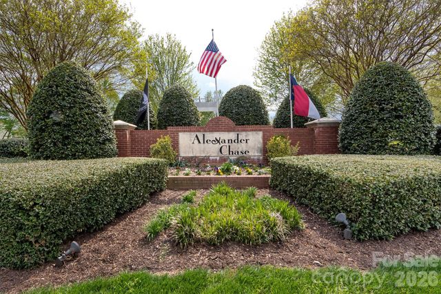 9145 Mcdowell Creek Court, Cornelius, NC 28031