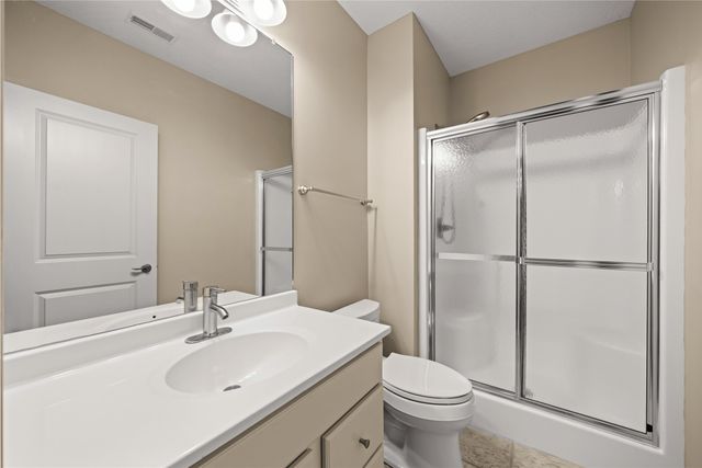 858 Burr Oaks Drive, West Des Moines, IA 50266