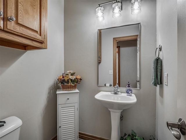4001 Braxton Way, Edmond, OK 73034