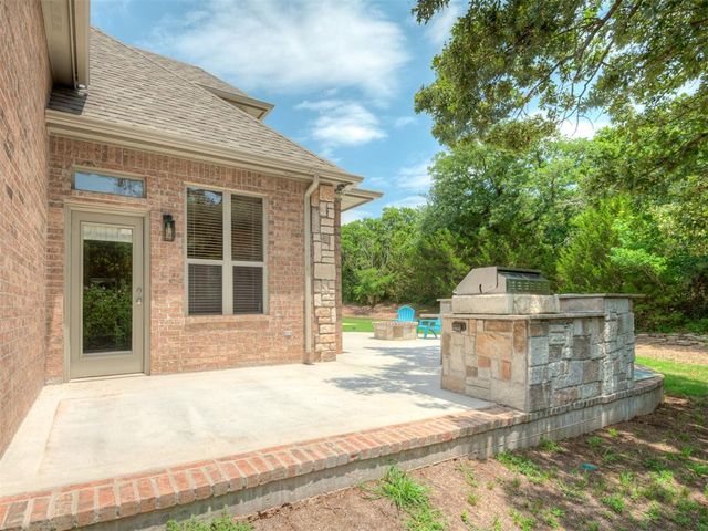 4001 Braxton Way, Edmond, OK 73034