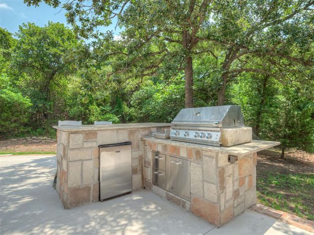 4001 Braxton Way, Edmond, OK 73034