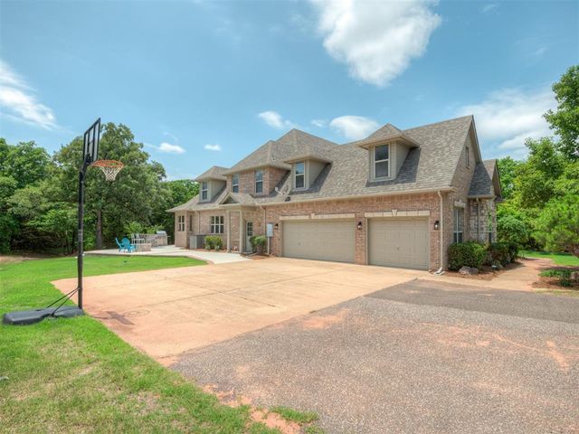 4001 Braxton Way, Edmond, OK 73034