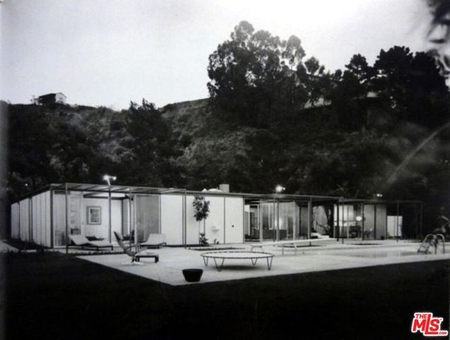 8205 Laurelmont, Los Angeles, CA 90046