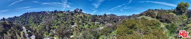 8205 Laurelmont, Los Angeles, CA 90046