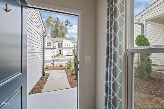 1009 Everglades Way, Durham, NC 27713