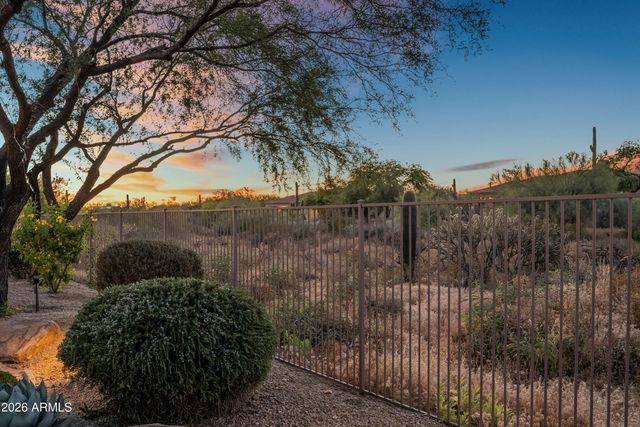 6626 E Bent Tree Drive, Scottsdale, AZ 85266