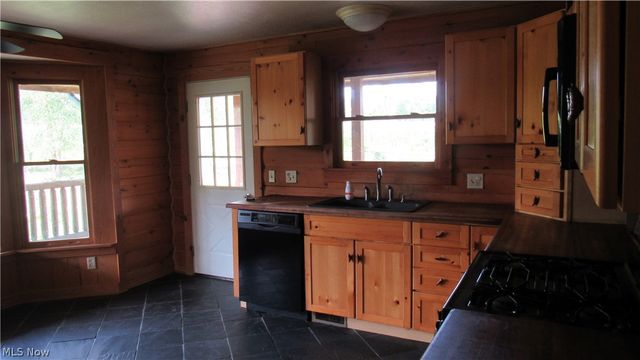10295 Youngstown Salem Road, Salem, OH 44460
