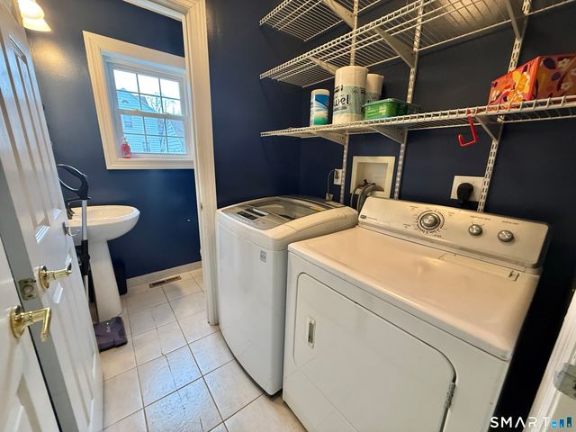 70 Renwick Place, Bridgeport, CT 06604