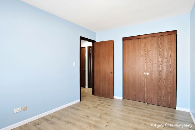 831 Washington Street 2, Woodstock, IL 60098