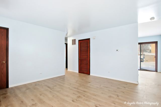 831 Washington Street 2, Woodstock, IL 60098