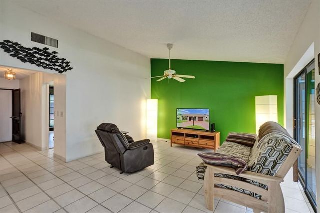 1527 SW 22nd Terrace, Deerfield Beach, FL 33442