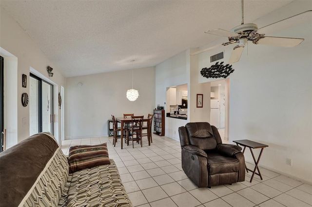 1527 SW 22nd Terrace, Deerfield Beach, FL 33442