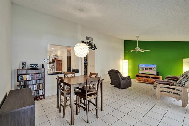 1527 SW 22nd Terrace, Deerfield Beach, FL 33442