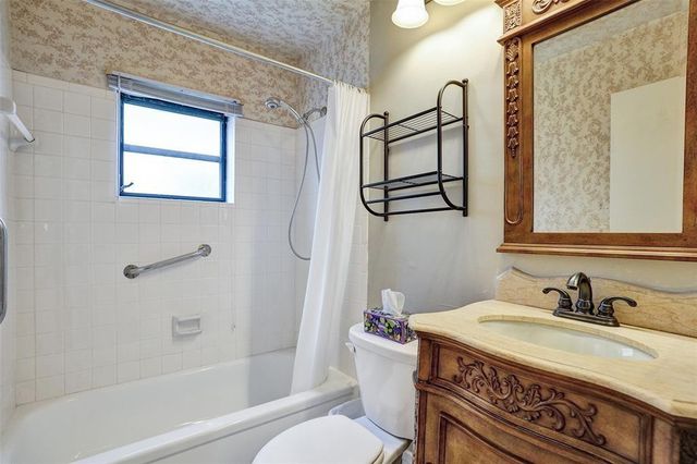 1527 SW 22nd Terrace, Deerfield Beach, FL 33442