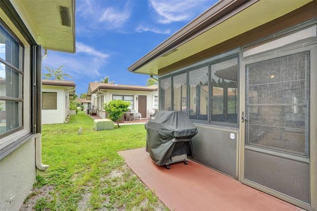 1527 SW 22nd Terrace, Deerfield Beach, FL 33442