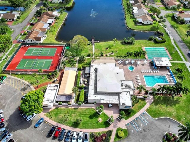 1527 SW 22nd Terrace, Deerfield Beach, FL 33442