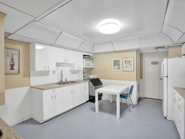 1527 SW 22nd Terrace, Deerfield Beach, FL 33442