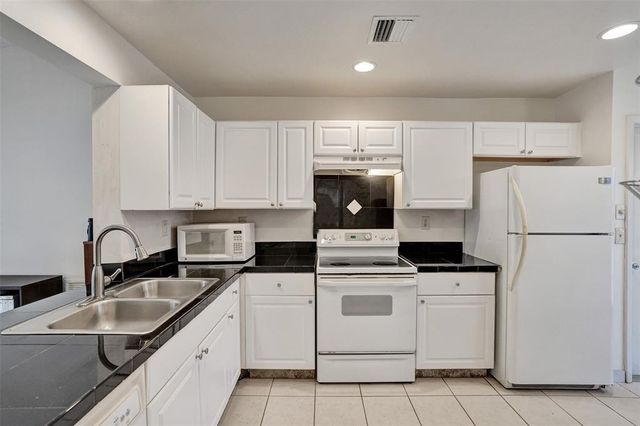 1527 SW 22nd Terrace, Deerfield Beach, FL 33442