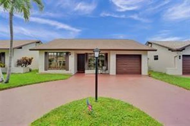 1527 SW 22nd Terrace, Deerfield Beach, FL 33442