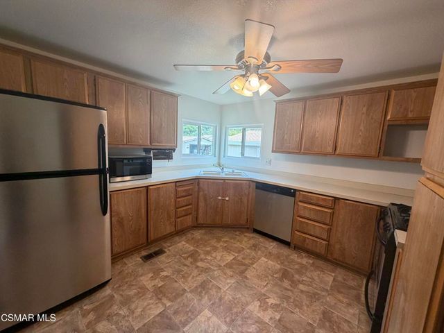 15455 Glenoaks Boulevard 489, Sylmar, CA 91342