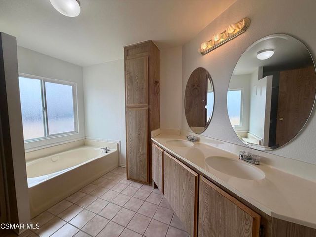 15455 Glenoaks Boulevard 489, Sylmar, CA 91342