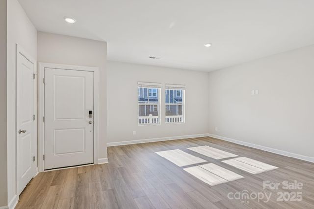 124 Utility Lane C, Mooresville, NC 28117