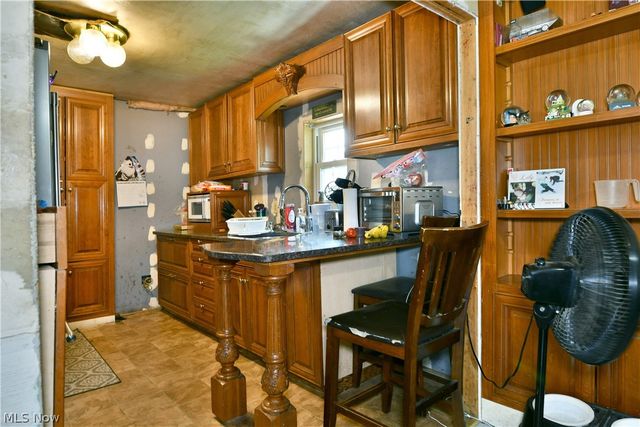 42 Dangel Avenue, Akron, OH 44312