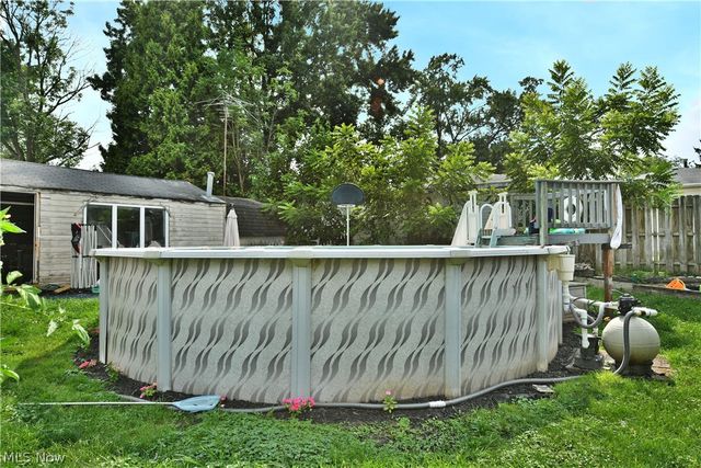 42 Dangel Avenue, Akron, OH 44312