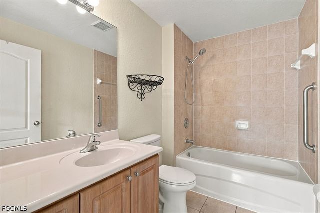1227 SE 23rd PL 2, Cape Coral, FL 33990