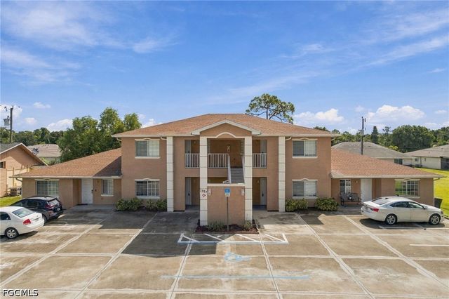 1227 SE 23rd PL 2, Cape Coral, FL 33990