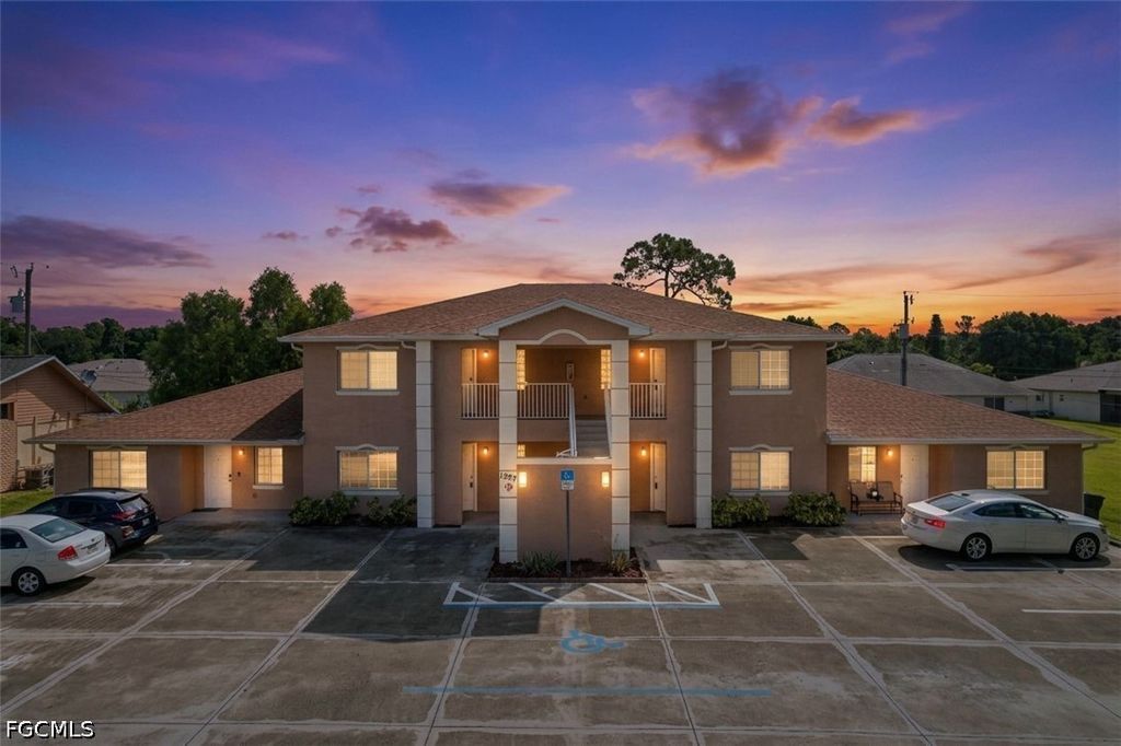 1227 SE 23rd PL 2, Cape Coral, FL 33990
