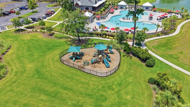 520 McAlister Dr., Little River, SC 29566