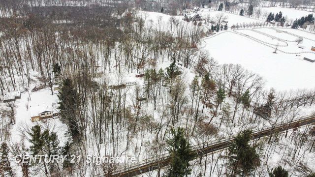 11401 Hibner Road, Hartland Twp, MI 48353