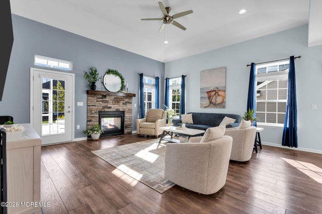 59 Milky Way Drive, Barnegat, NJ 08005