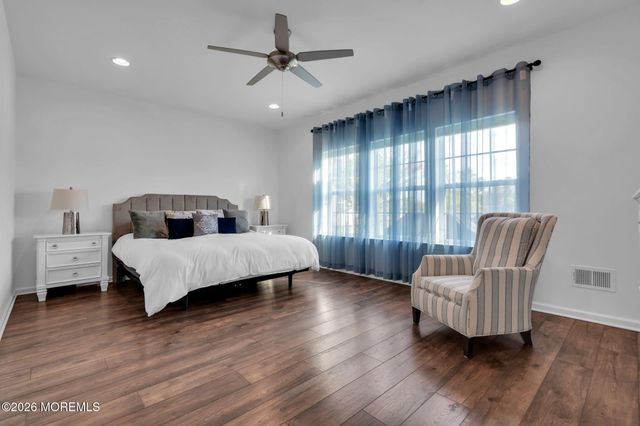 59 Milky Way Drive, Barnegat, NJ 08005