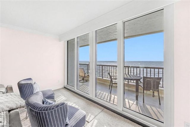 2381 Gulf Shore BLVD N 503, Naples, FL 34103