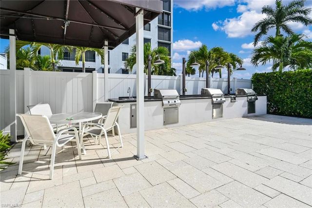 2381 Gulf Shore BLVD N 503, Naples, FL 34103