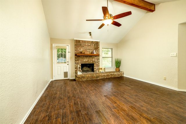 2403 Bayberry Lane, Euless, TX 76039