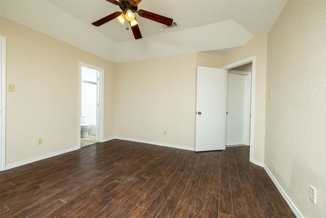 2403 Bayberry Lane, Euless, TX 76039