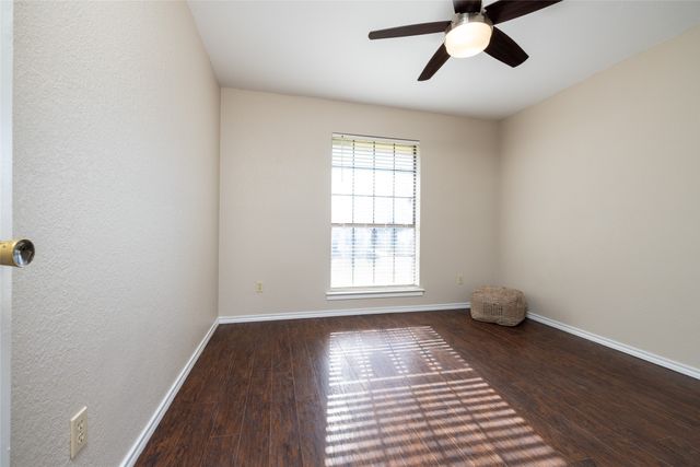 2403 Bayberry Lane, Euless, TX 76039